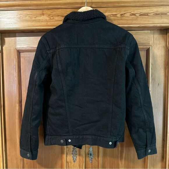Levi's Men's Black Sherpa-Lined Jacket NWT Sz small - Picture 7 of 15